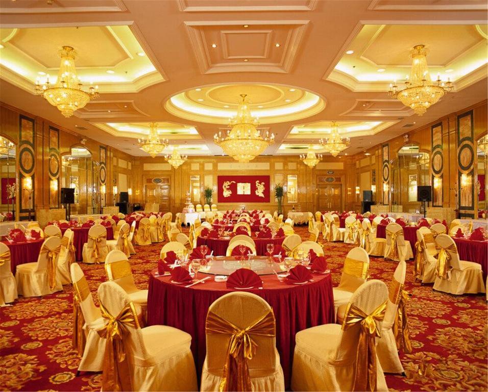 Dalian East Hotel Цзиньчжоу Экстерьер фото