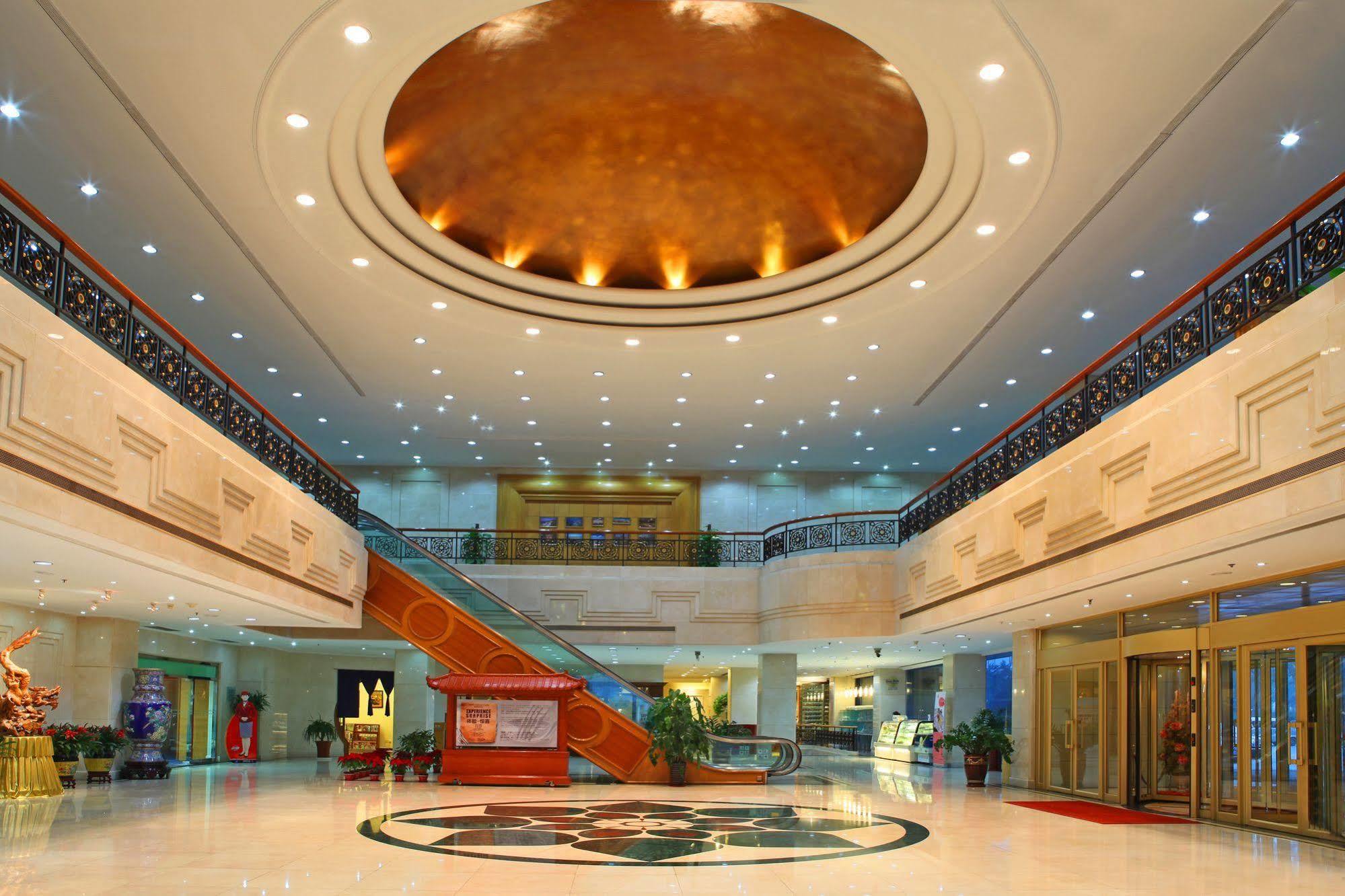 Dalian East Hotel Цзиньчжоу Экстерьер фото