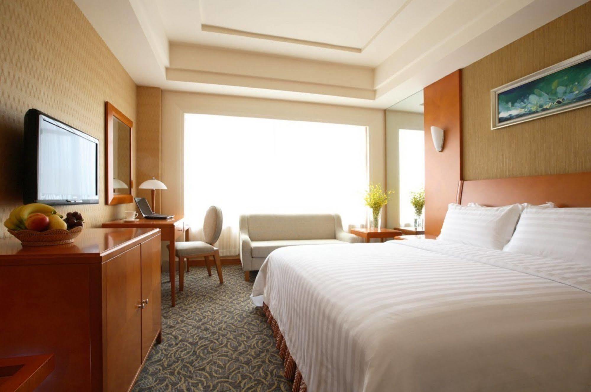 Dalian East Hotel Цзиньчжоу Экстерьер фото